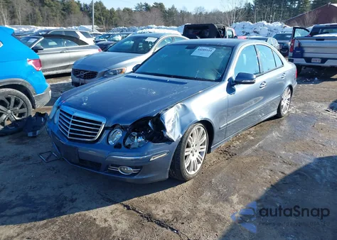 2007 Mercedes-Benz E 550 4Matic z USA, uszkodzony, nr VIN WDBUF90X97X217497